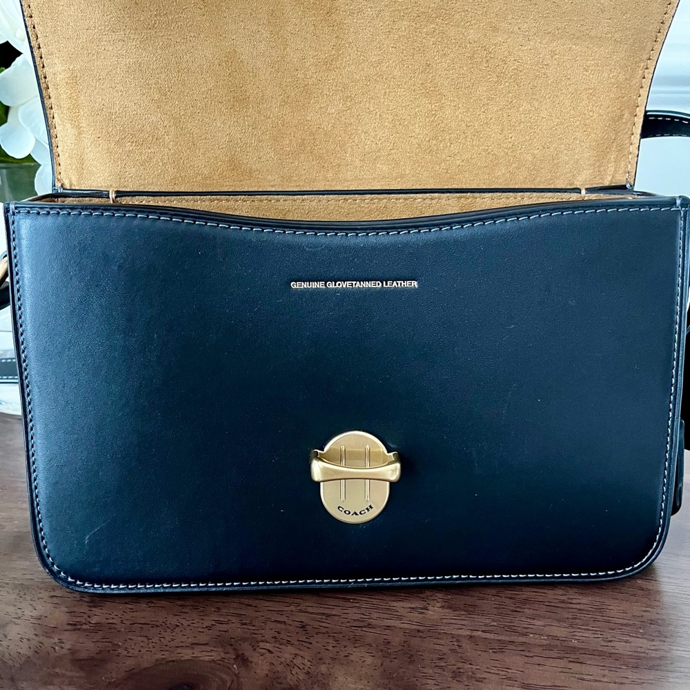 Coach Studio Bag Black Glovetanned Leather EUC soft lining Gold Hardware 🖤 - Picture 8 of 16